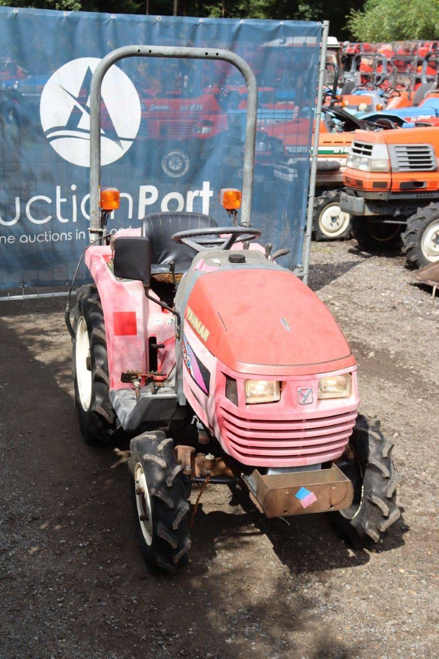Minitraktor Yanmar Ke-1D Diesel
