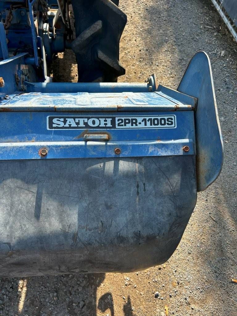 Minitractor Mitsubishi D1300FD Diesel 15pk met Voorlader en Grondfrees Satoh 2PR-1100S