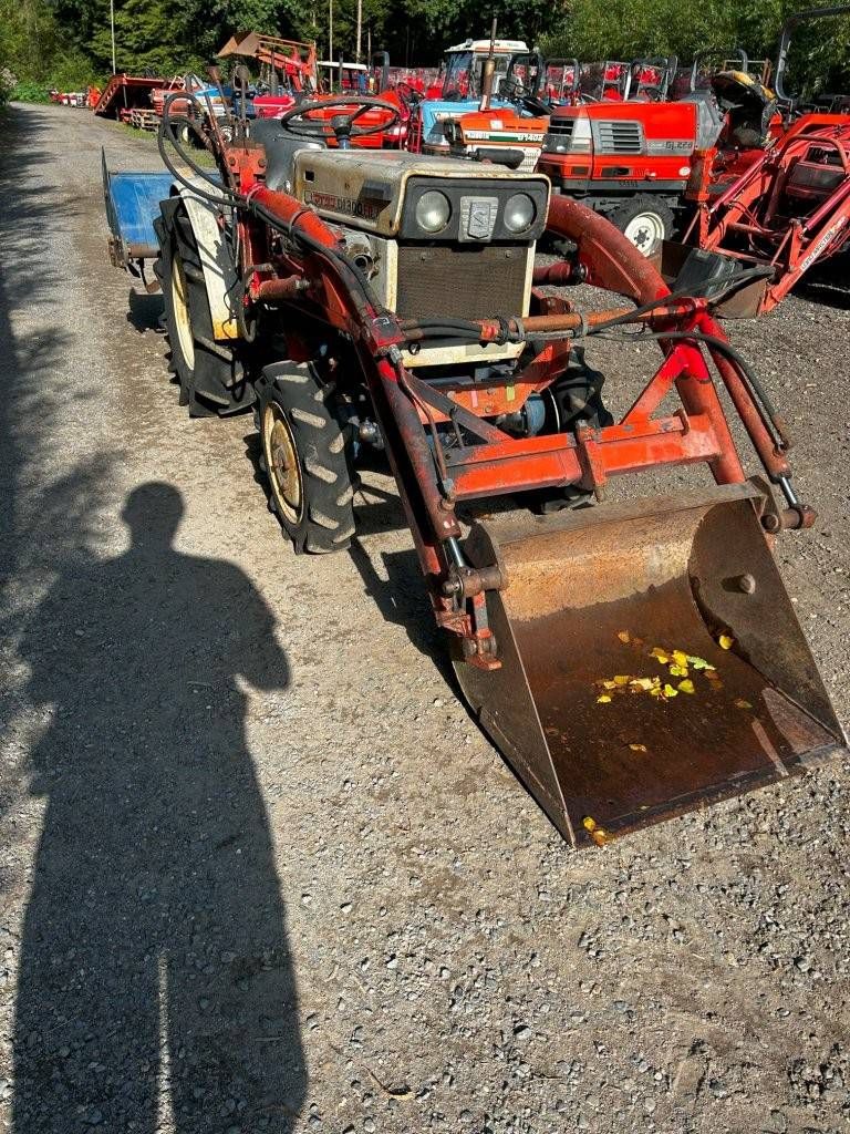 Minitractor Mitsubishi D1300FD Diesel 15pk met Voorlader en Grondfrees Satoh 2PR-1100S