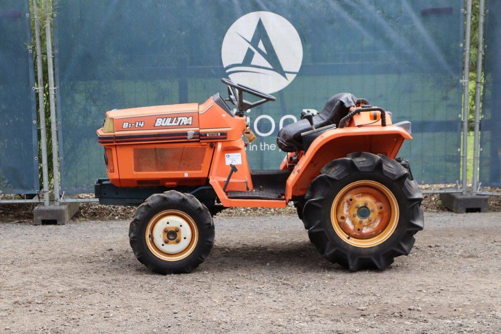 Minitraktor Kubota B1-14 Bulltra Diesel 14,5 PS