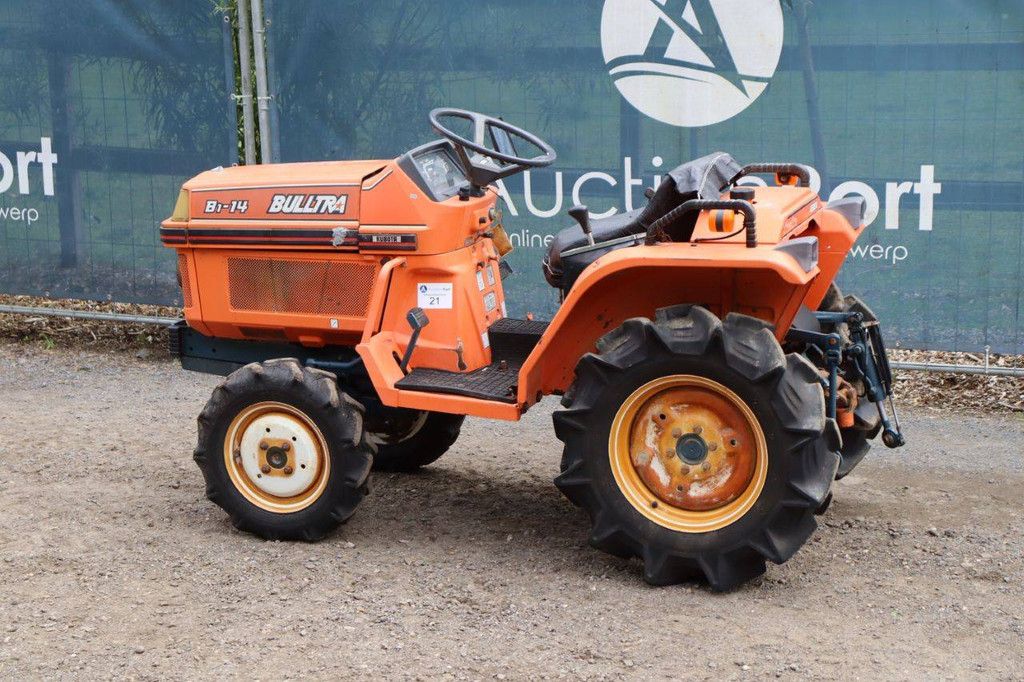 Minitraktor Kubota B1-14 Bulltra Diesel 14,5 PS