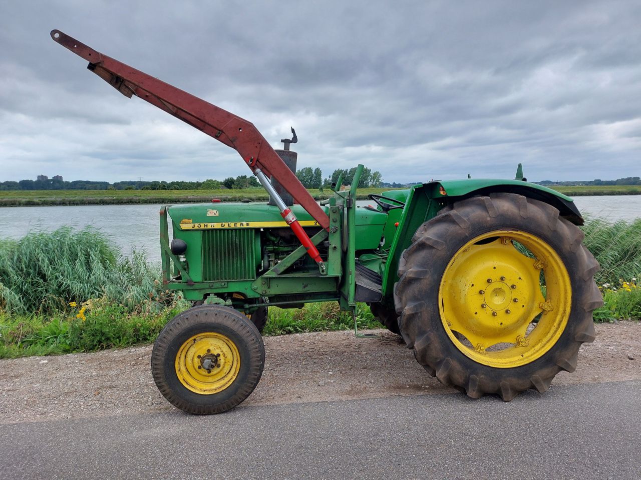 John Deere 2030 met voorlader