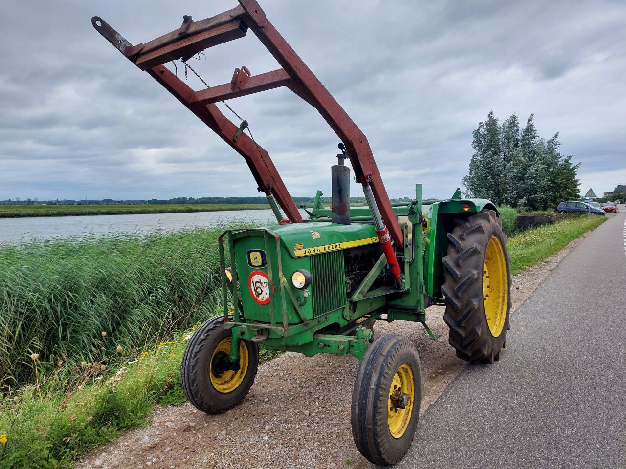 John Deere 2030 met voorlader
