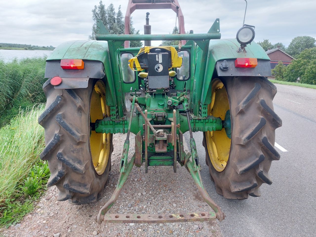 John Deere 2030 met voorlader