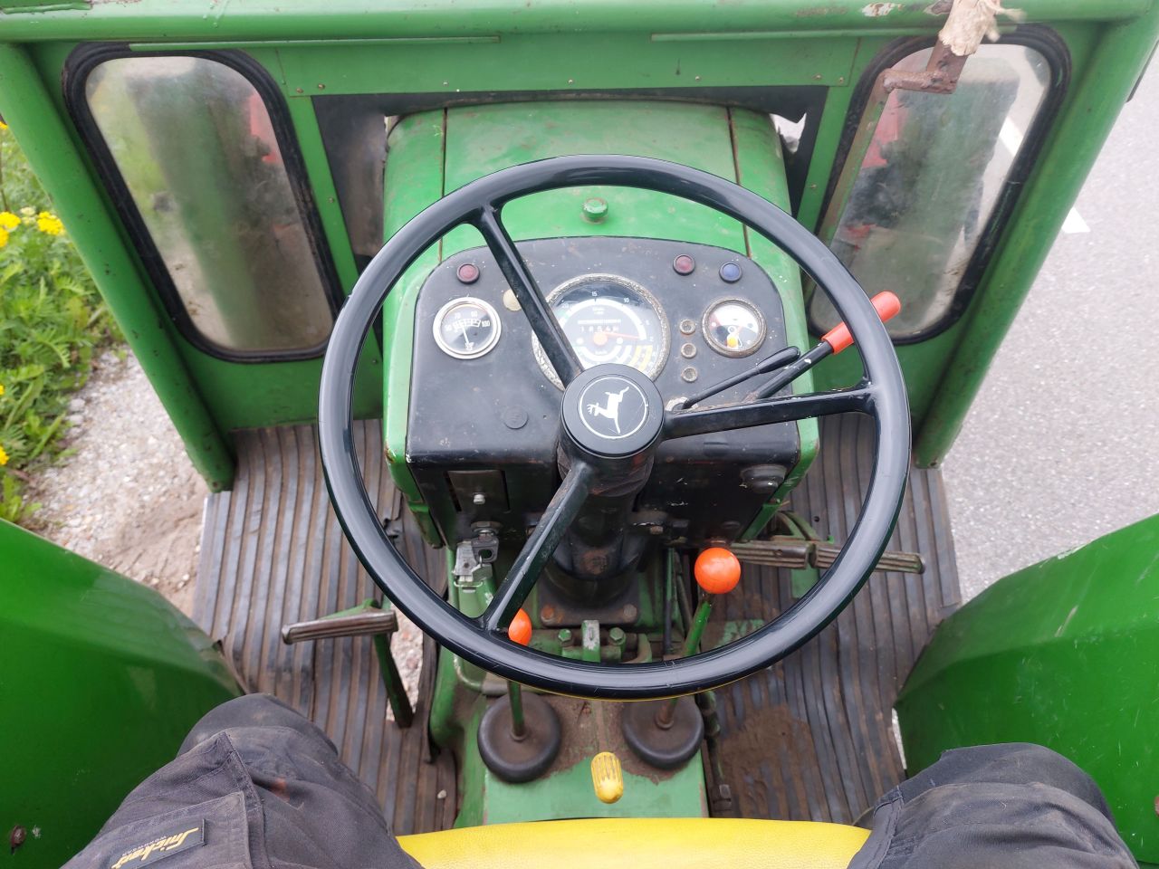 John Deere 2030 met voorlader