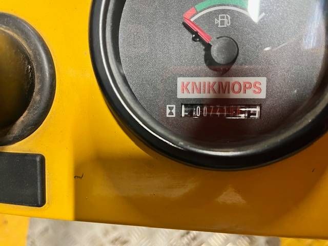 Knikmops KM 130
