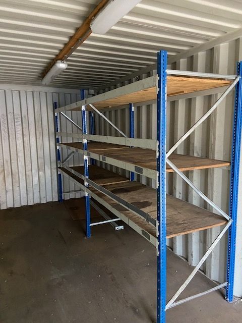 20ft container met stelling en elektra