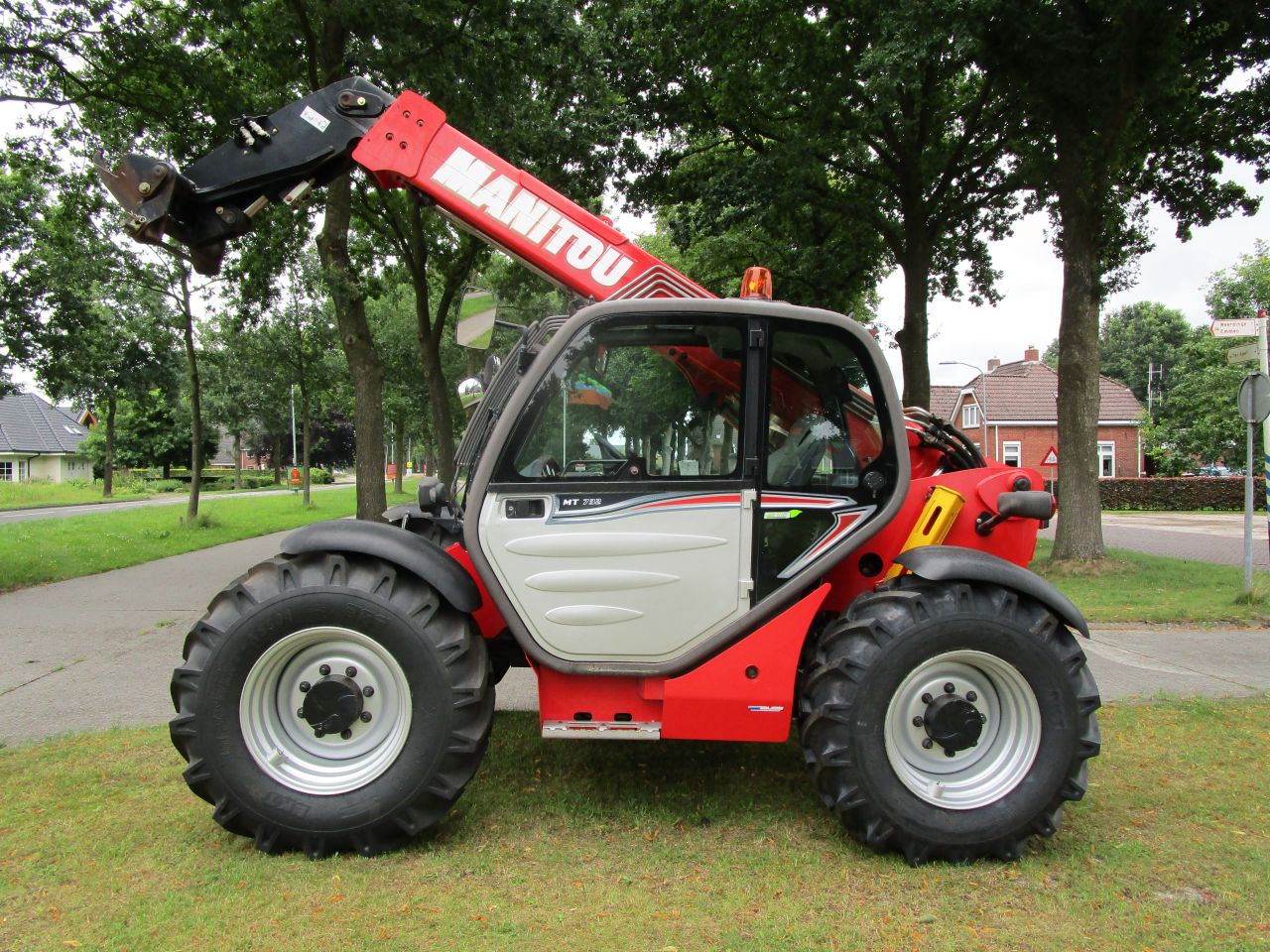 Manitou mt 100 pk 2300 uur ????? mlt