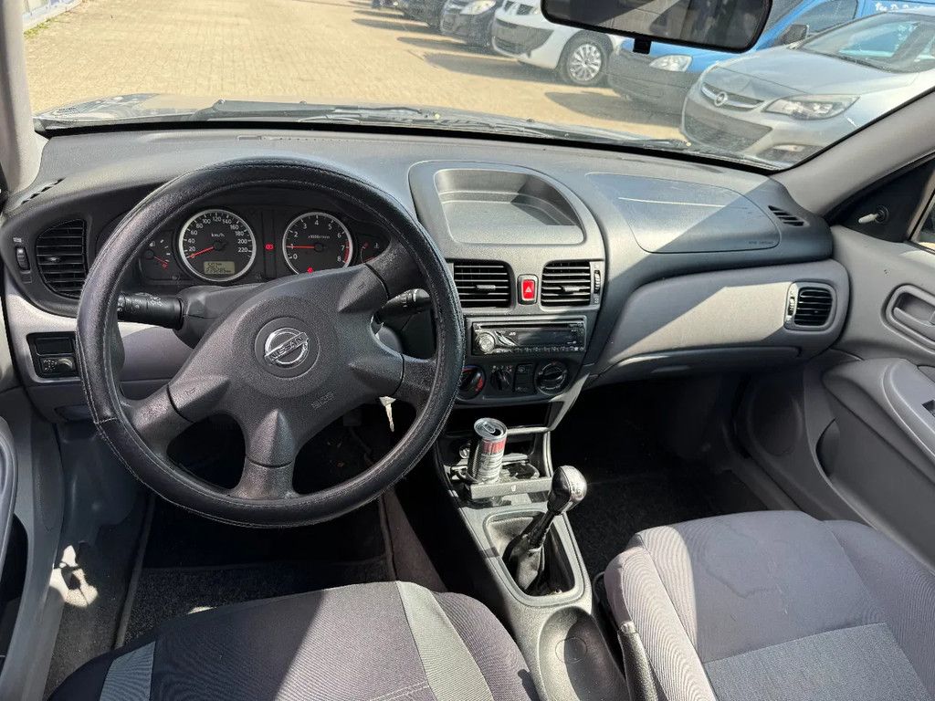 Nissan Almera **BELGIAN CAR-VOITURE BELGE**