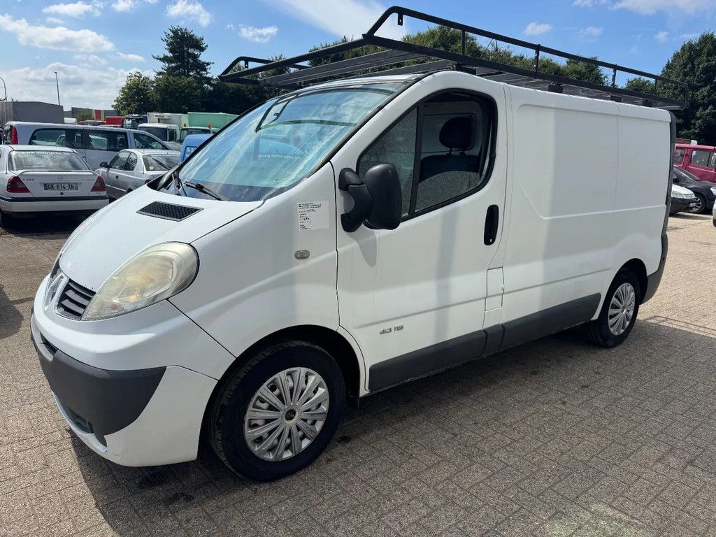 Renault Trafic **DCI115-AC**