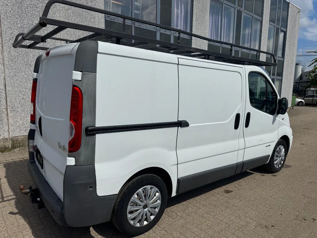 Renault Trafic **DCI115-AC**