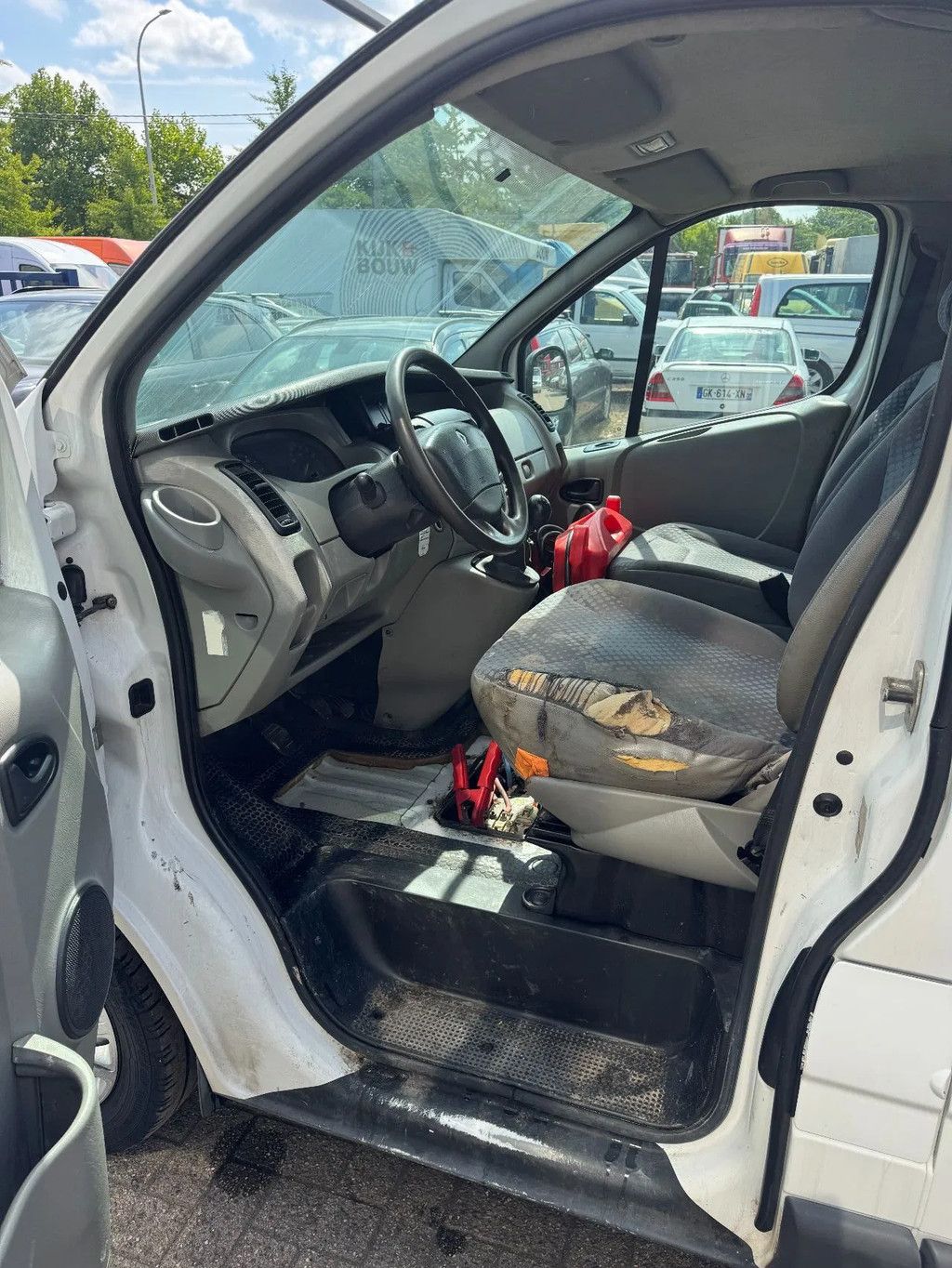 Renault Trafic **DCI115-AC**