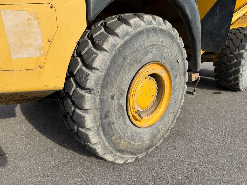 Bell B45E 6x6