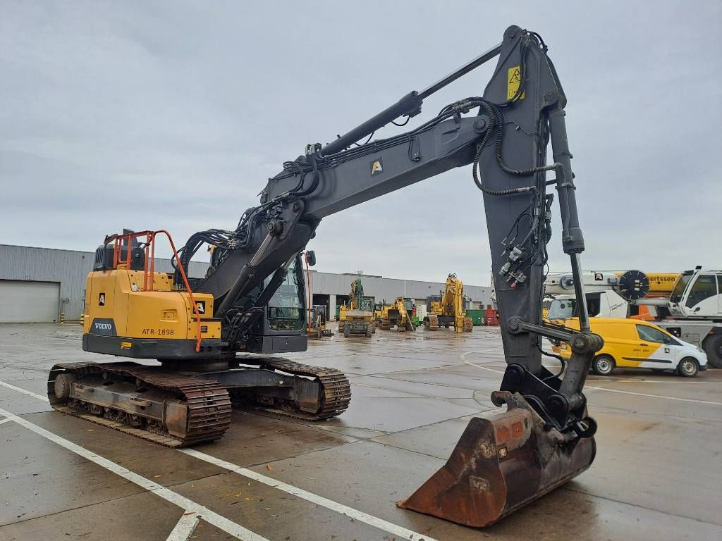 Volvo ECR 235 E