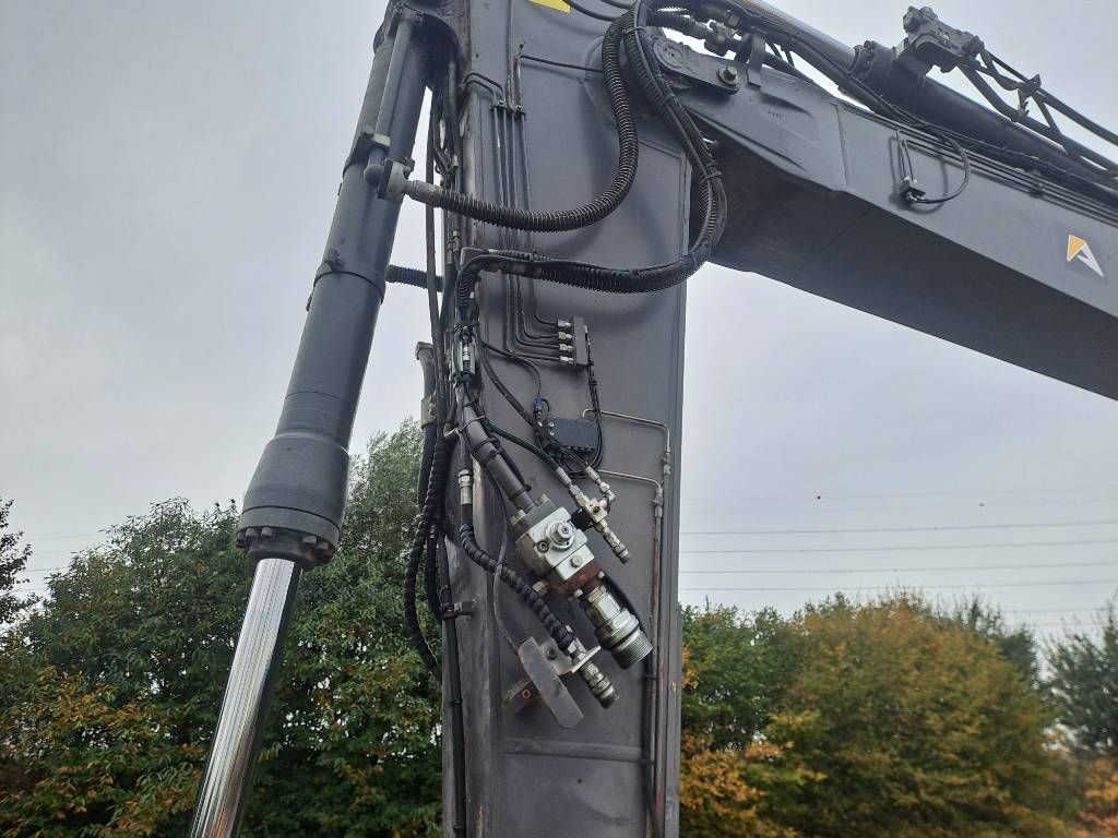 Volvo ECR 235 E