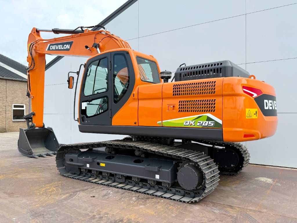 Doosan DX205 - New / Unused / Hammer Lines