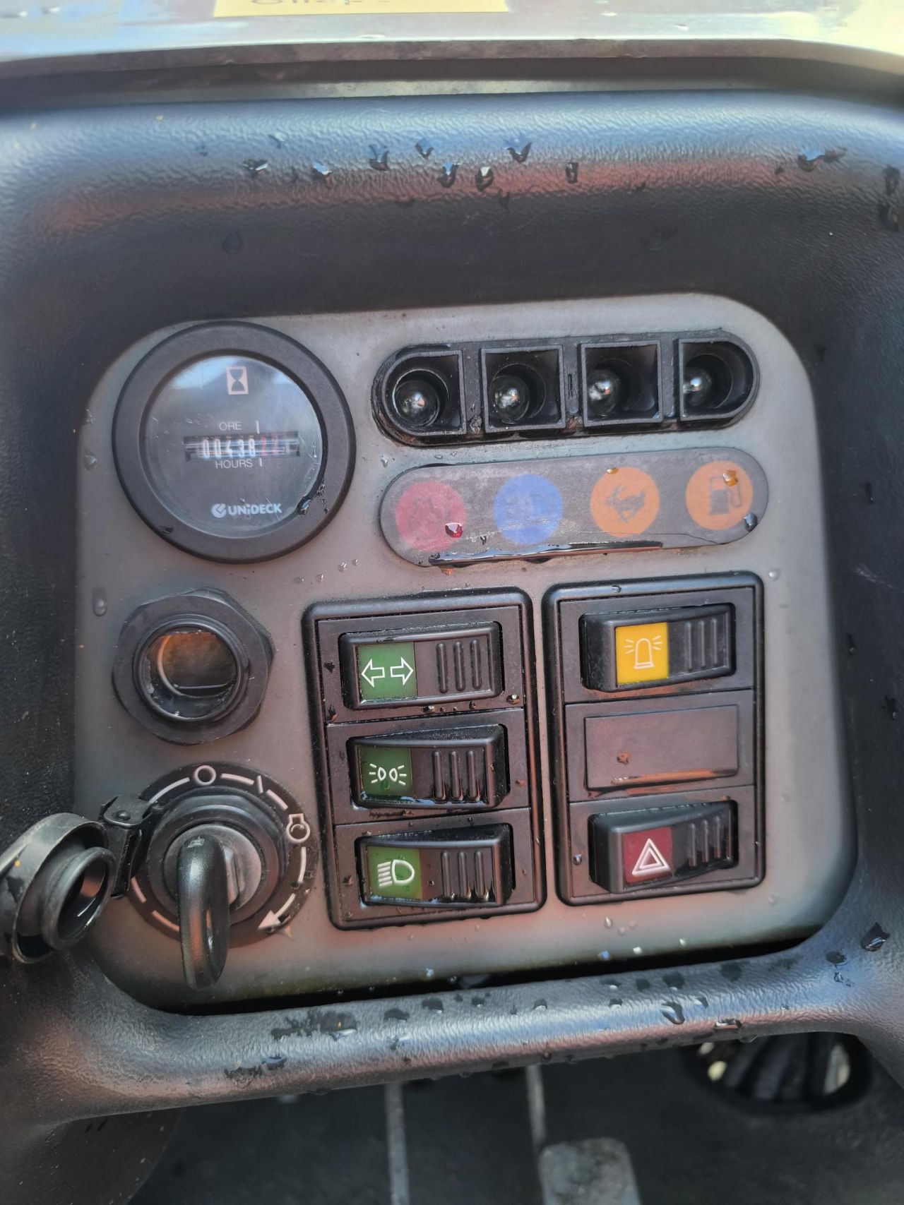AUSA DUMPER