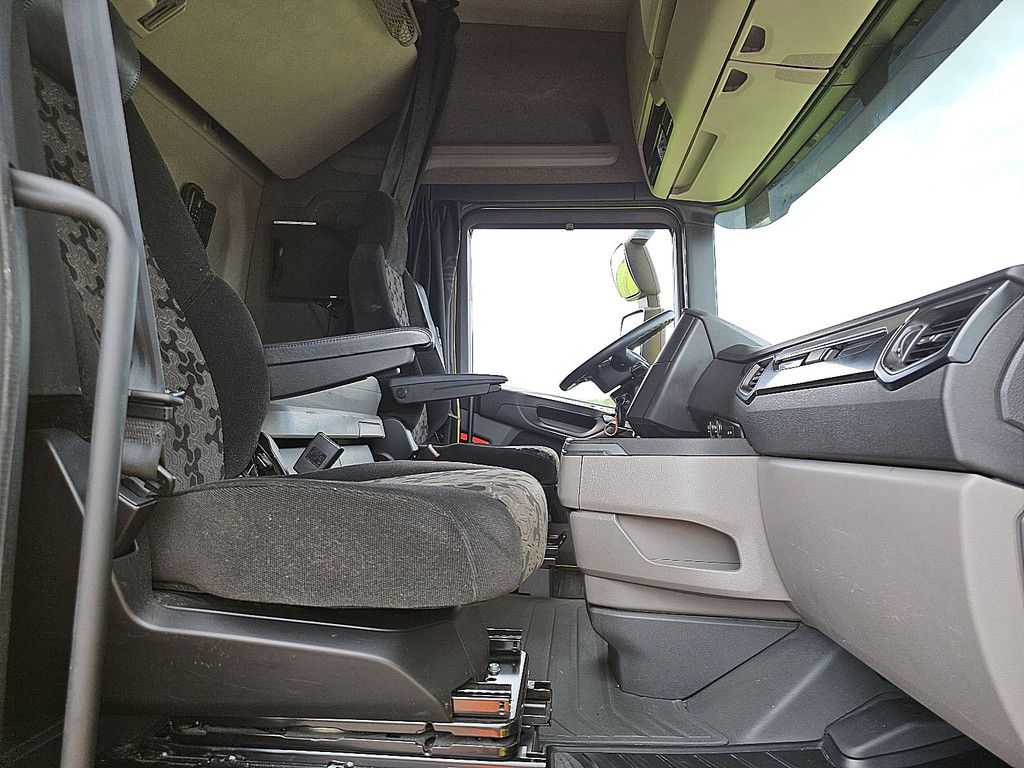 SCANIA S450