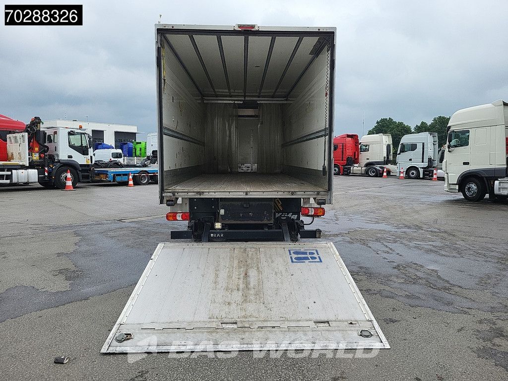 Mercedes Antos 1827 4X2 18tonner Cooling engine Defect Ladebordwand Automatic Euro 6