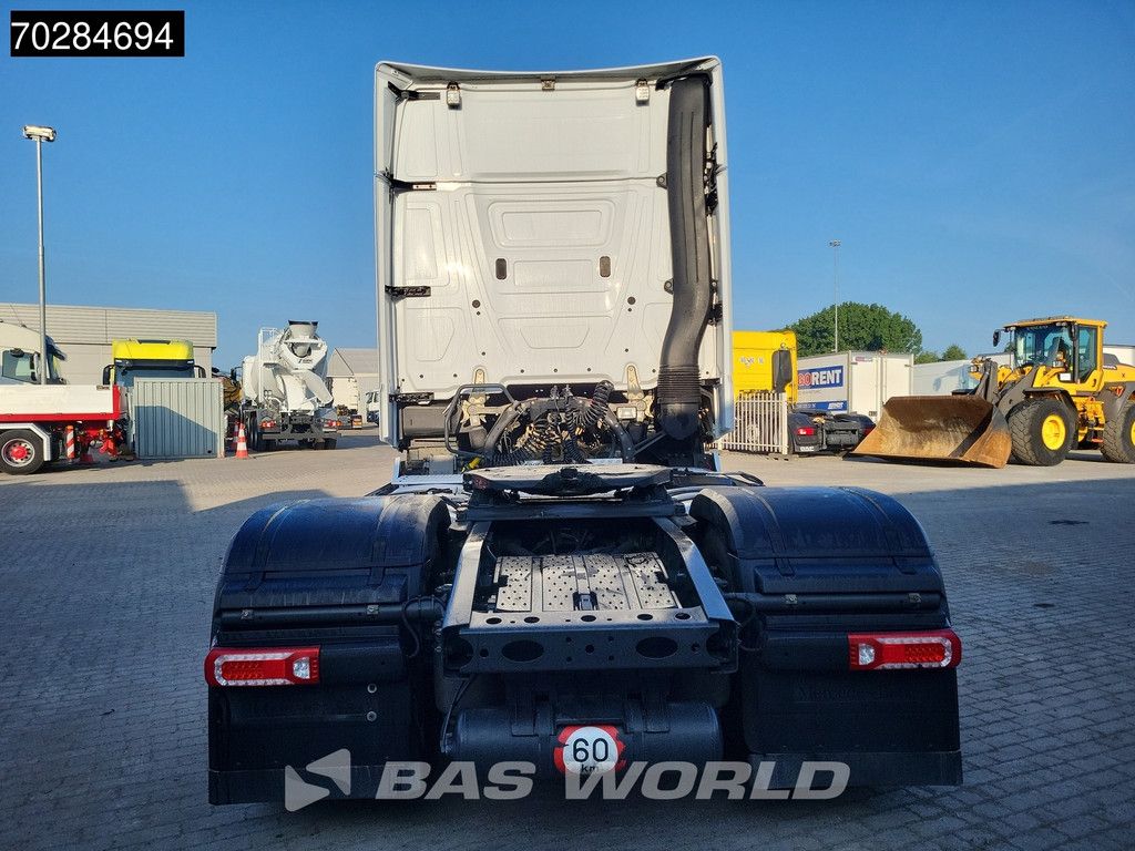 Mercedes Actros 1945 4X2 GigaSpace 2x Tanks Full-Air Navi MirrorCam ACC