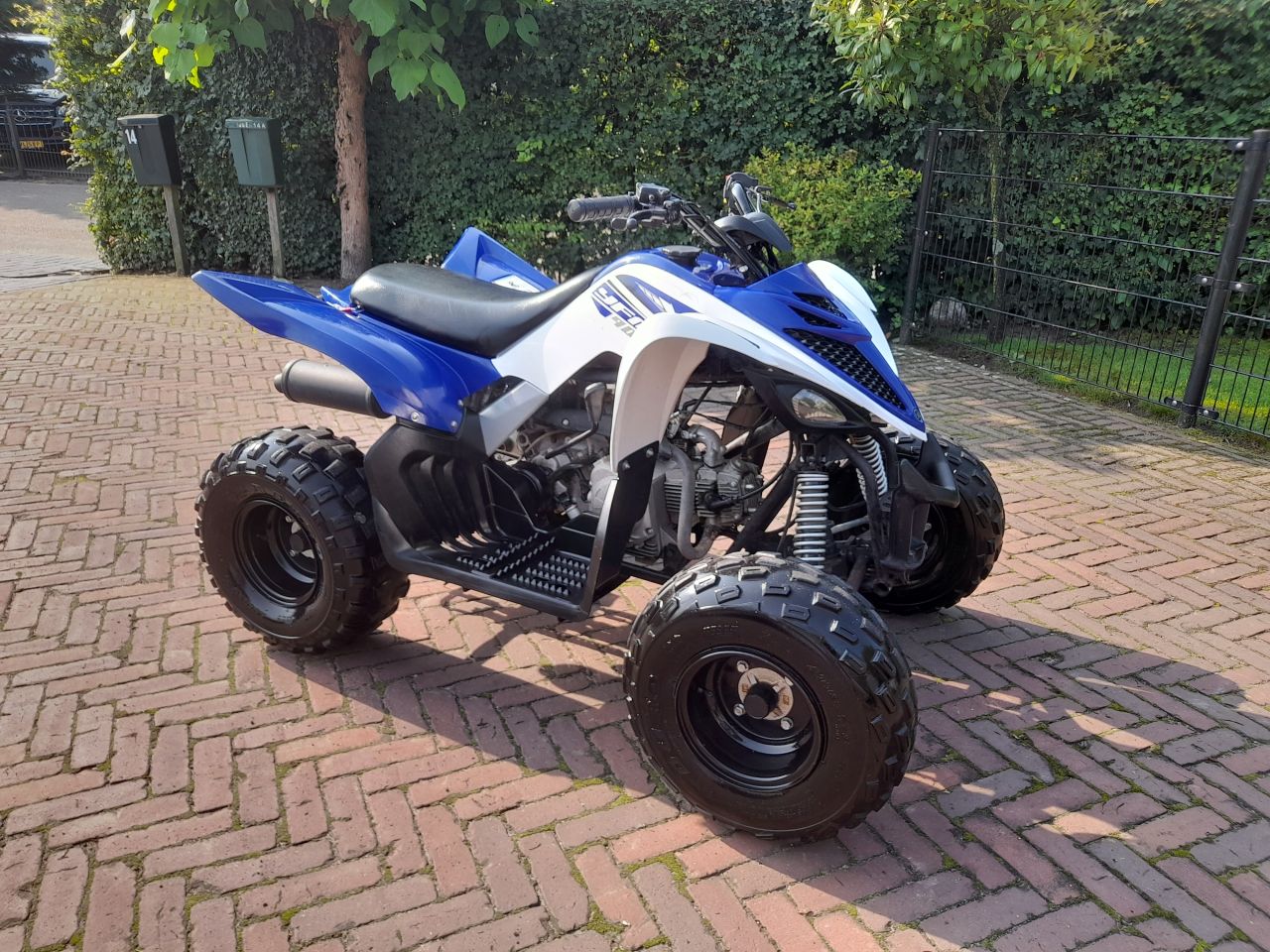 Yamaha YFM 90R quad