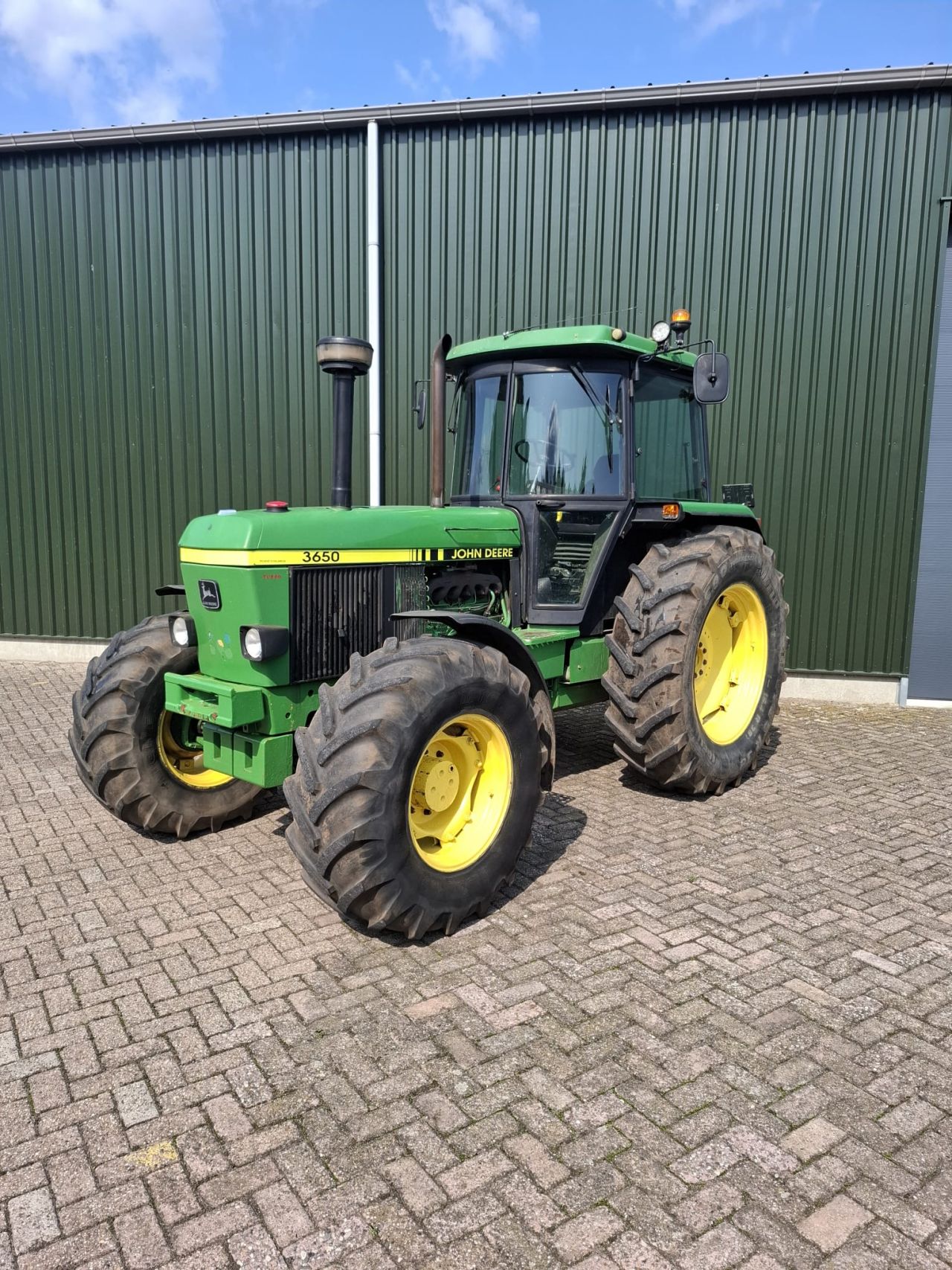 John Deere 3650