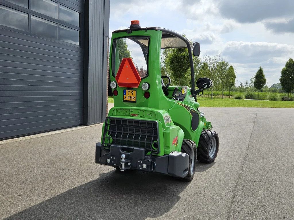 Avant E6 Mini-shovel
