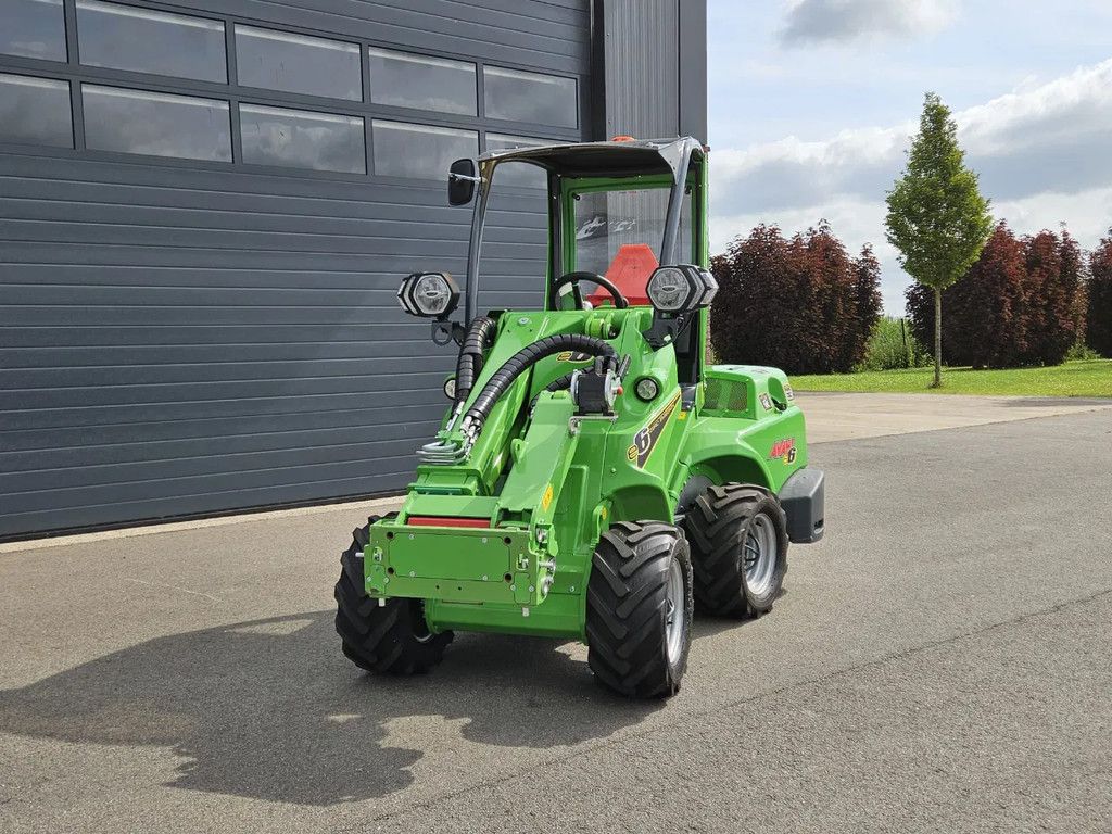 Avant E6 Mini-shovel