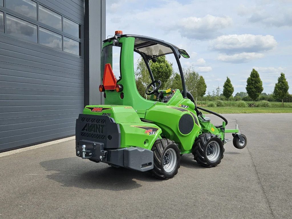 Avant E527 Rental mini-shovel
