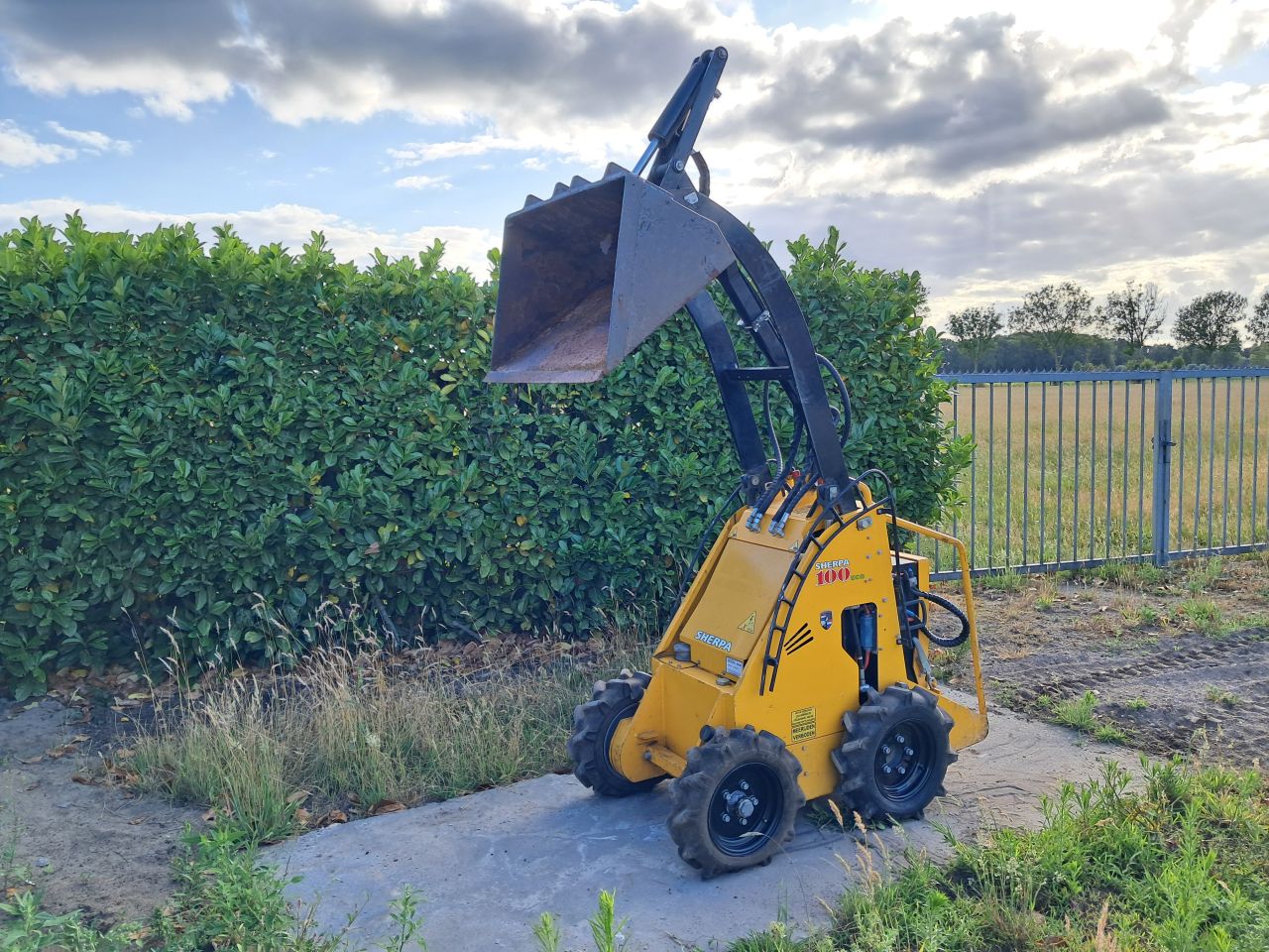 Sherpa 100 ECO ( Bj 2017 ) Giant / Skidster / Mini shovel / Load