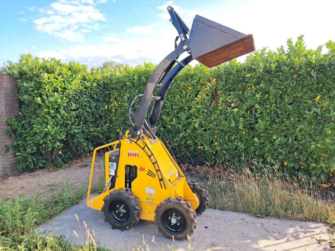 Sherpa 100 ECO ( Bj 2017 ) Giant / Skidster / Mini shovel / Load