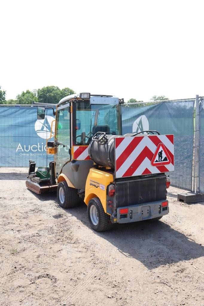 Werktuigdrager Heylens Belos TP 3440 2012 met Onkruidbrander