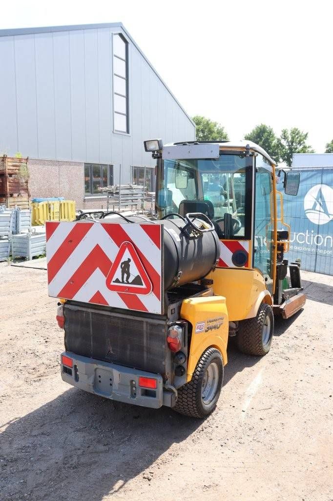 Werktuigdrager Heylens Belos TP 3440 2012 met Onkruidbrander