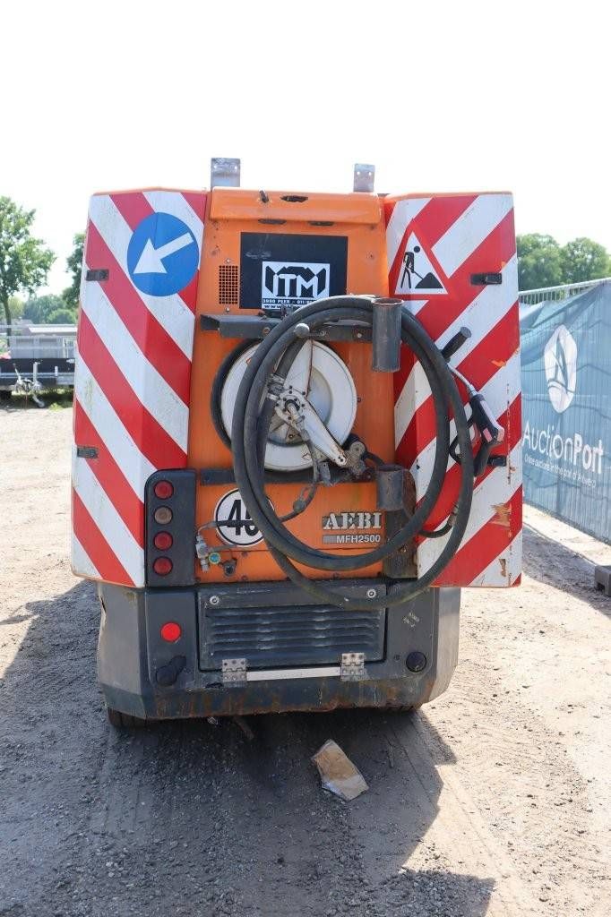 Kehrmaschine Aebi MFH2500 Diesel 2011