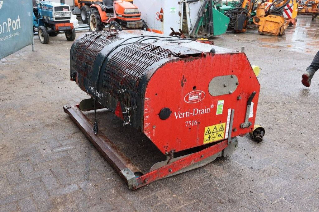 Spatenmaschine Redexim Verti-Drain 7516