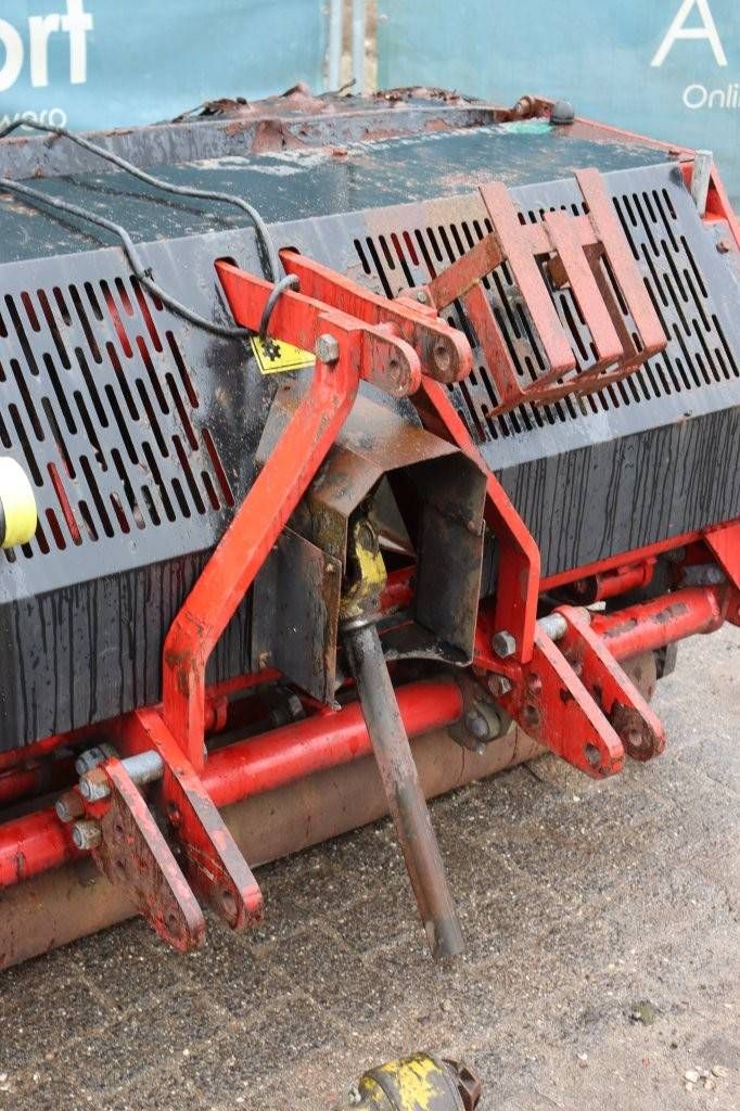 Spatenmaschine Redexim Verti-Drain 7516