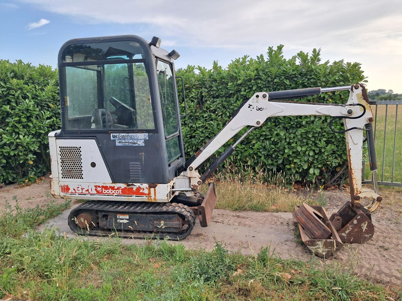Minigraver Bobcat 320 / Minikraan / Kubota / Graafmachine