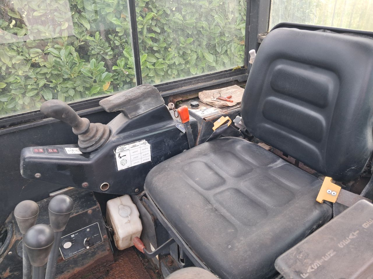 Minigraver Bobcat 320 / Minikraan / Kubota / Graafmachine