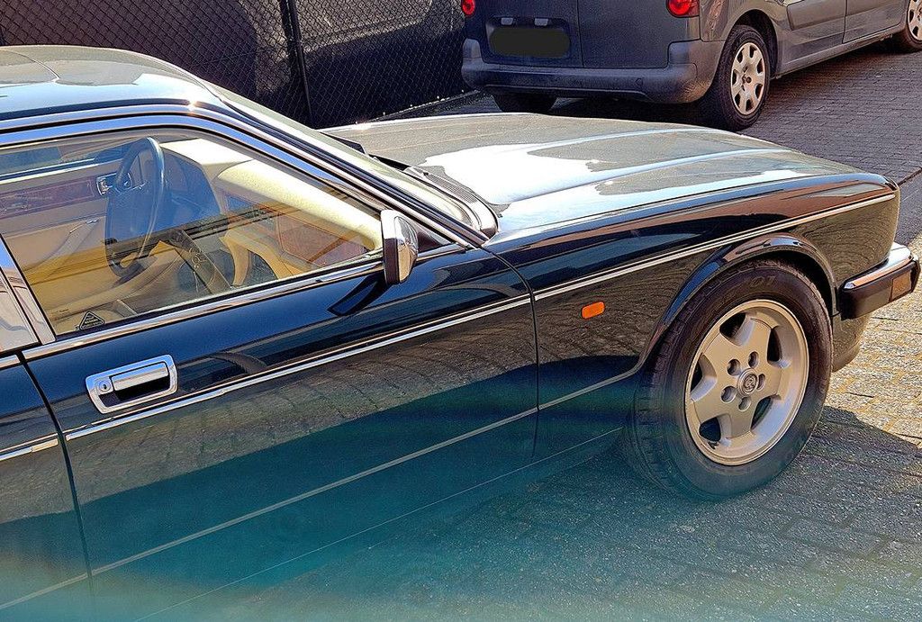 Daimler 4.0 Benzin 1994 (Marge)