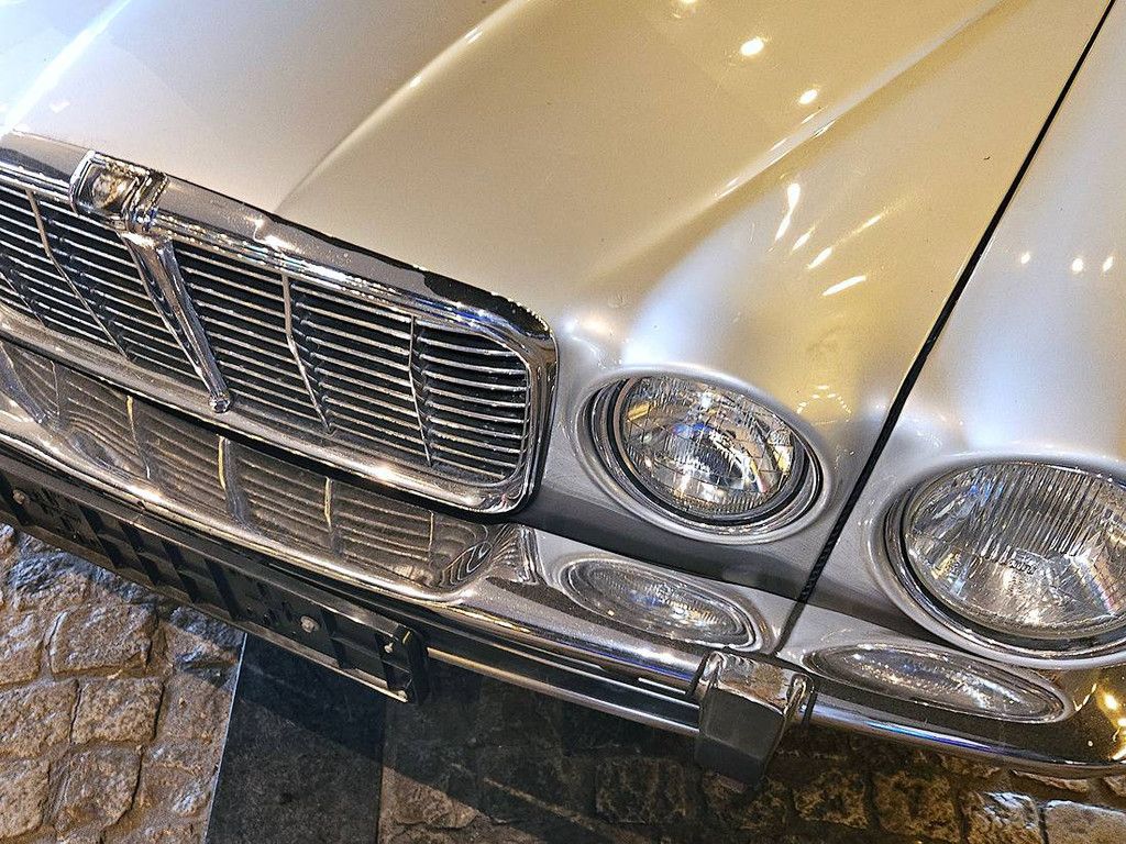 Jaguar XJ 4.2 Automatic Petrol 1978 (Margin)