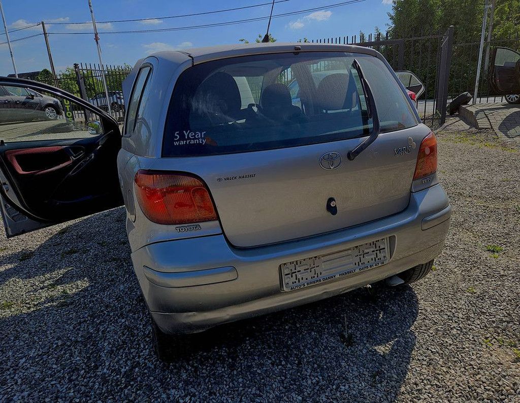 Toyota Yaris 1.0 16v VVT-i (Margin)