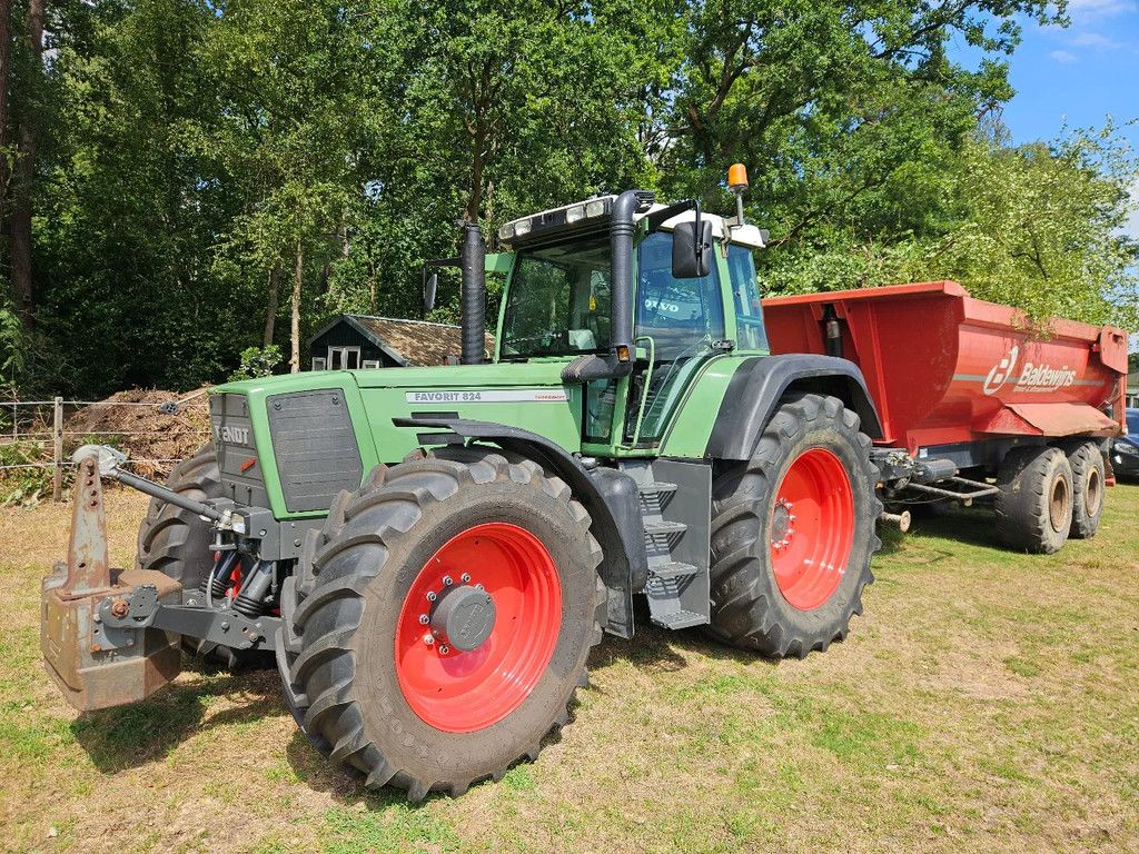 Fendt Favorit 824 Turboshift ( 816 818 822 )