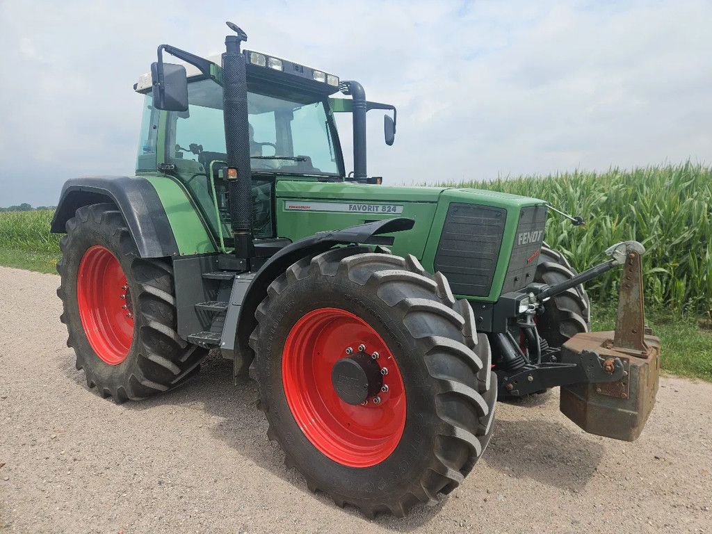 Fendt Favorit 824 Turboshift ( 816 818 822 )