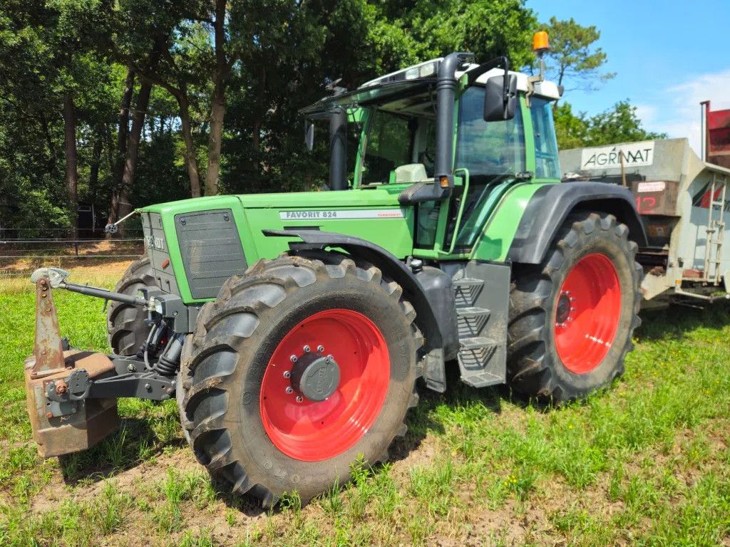 Fendt Favorit 824 Turboshift ( 816 818 822 )