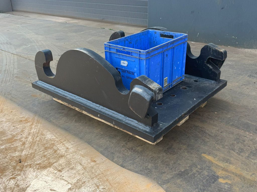 Caterpillar Caterpillar Plate CW70