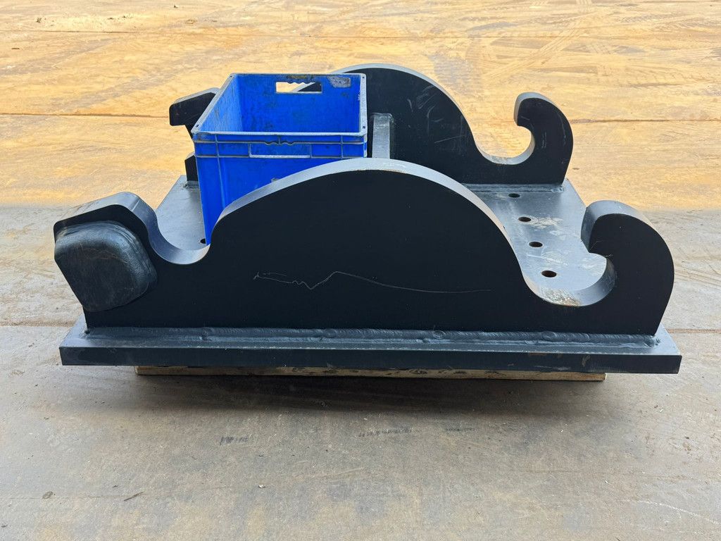 Caterpillar Caterpillar Plate CW70