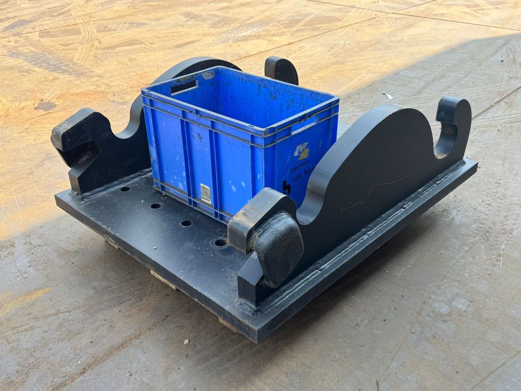Caterpillar Caterpillar Plate CW70
