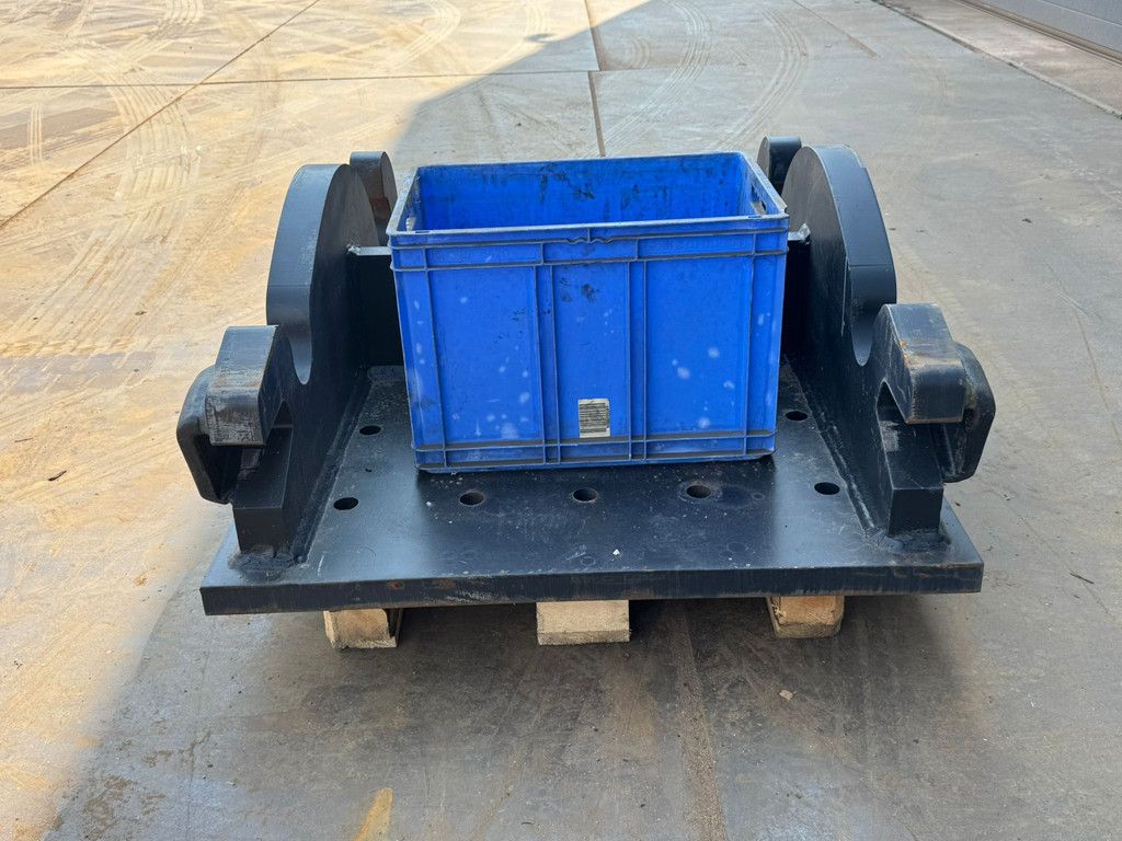Caterpillar Caterpillar Plate CW70