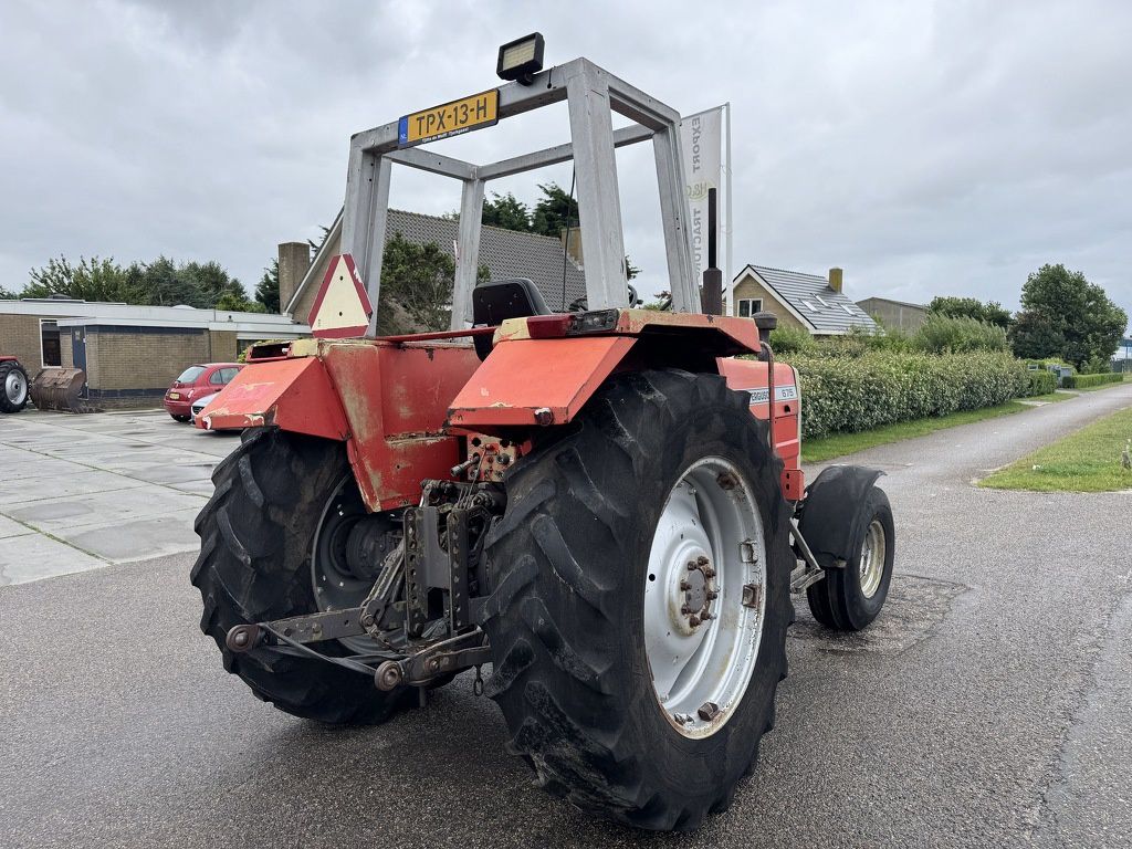 Massey-Ferguson 675