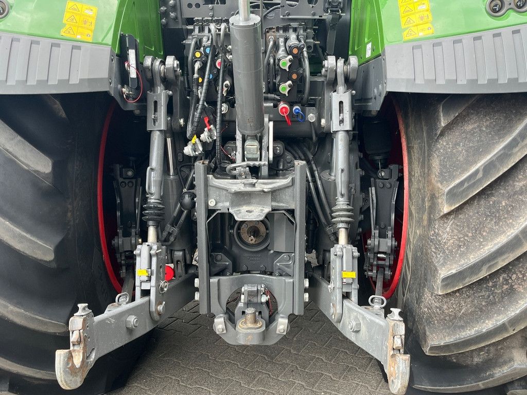 FENDT 933 Profi Plus WG3777
